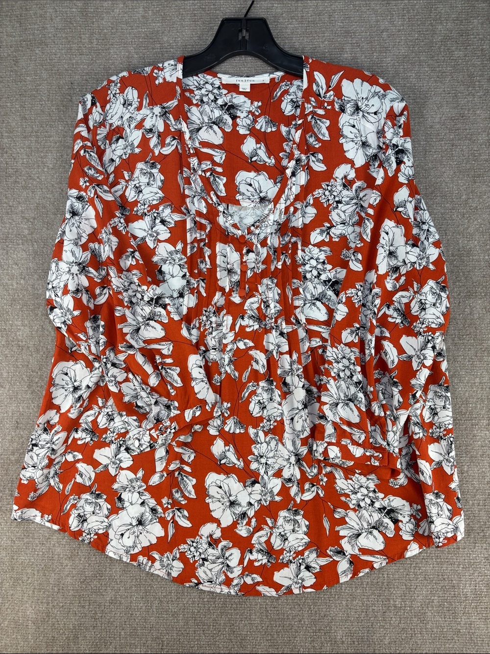 Fun 2 Fun Women's Floral V-Neck 3/4 Sleeve Pleated Orange/White Blouse SM NWOT